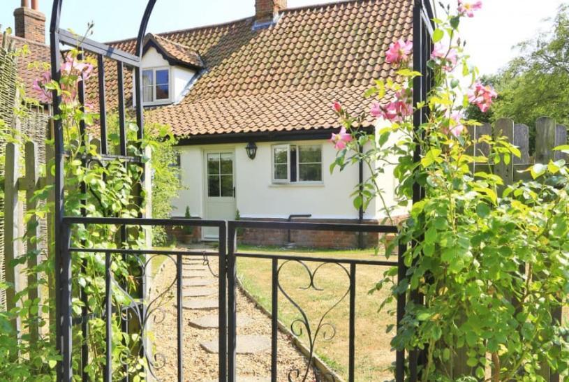 Dreamy Suffolk Country Cottage Escape Aldeby Esterno foto